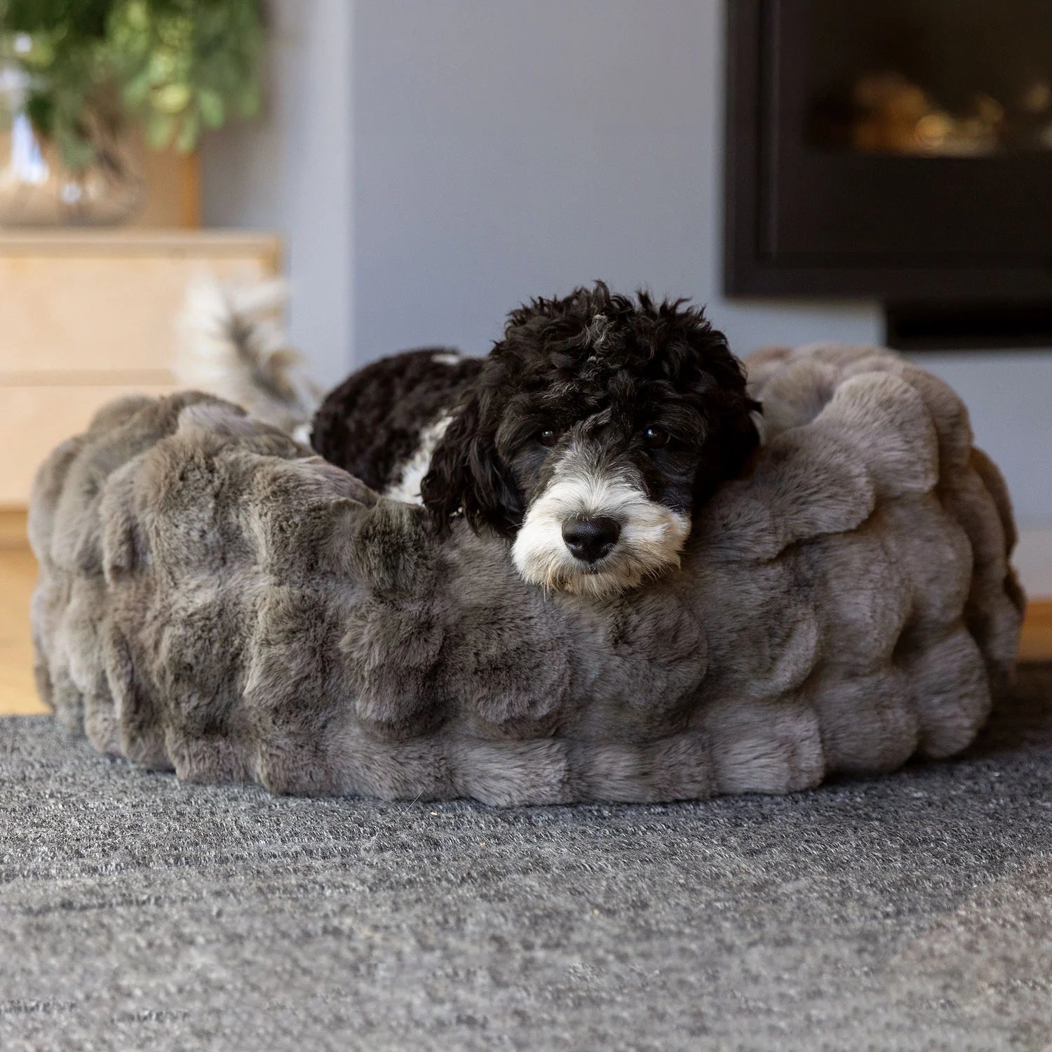 Luxe Bubble Fur Cuddler- Snooza