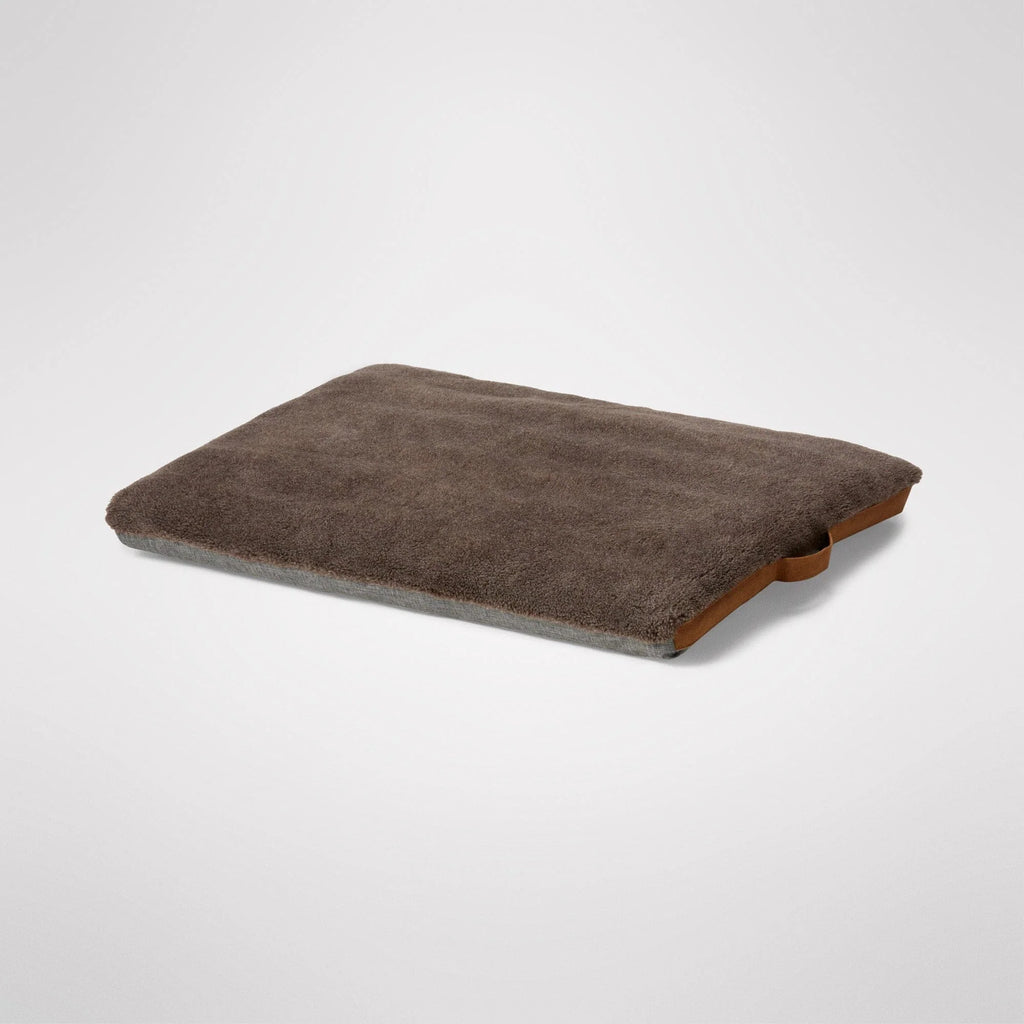 MiniJumbuk – Jumbuk Swag Dog Bed – Mocha