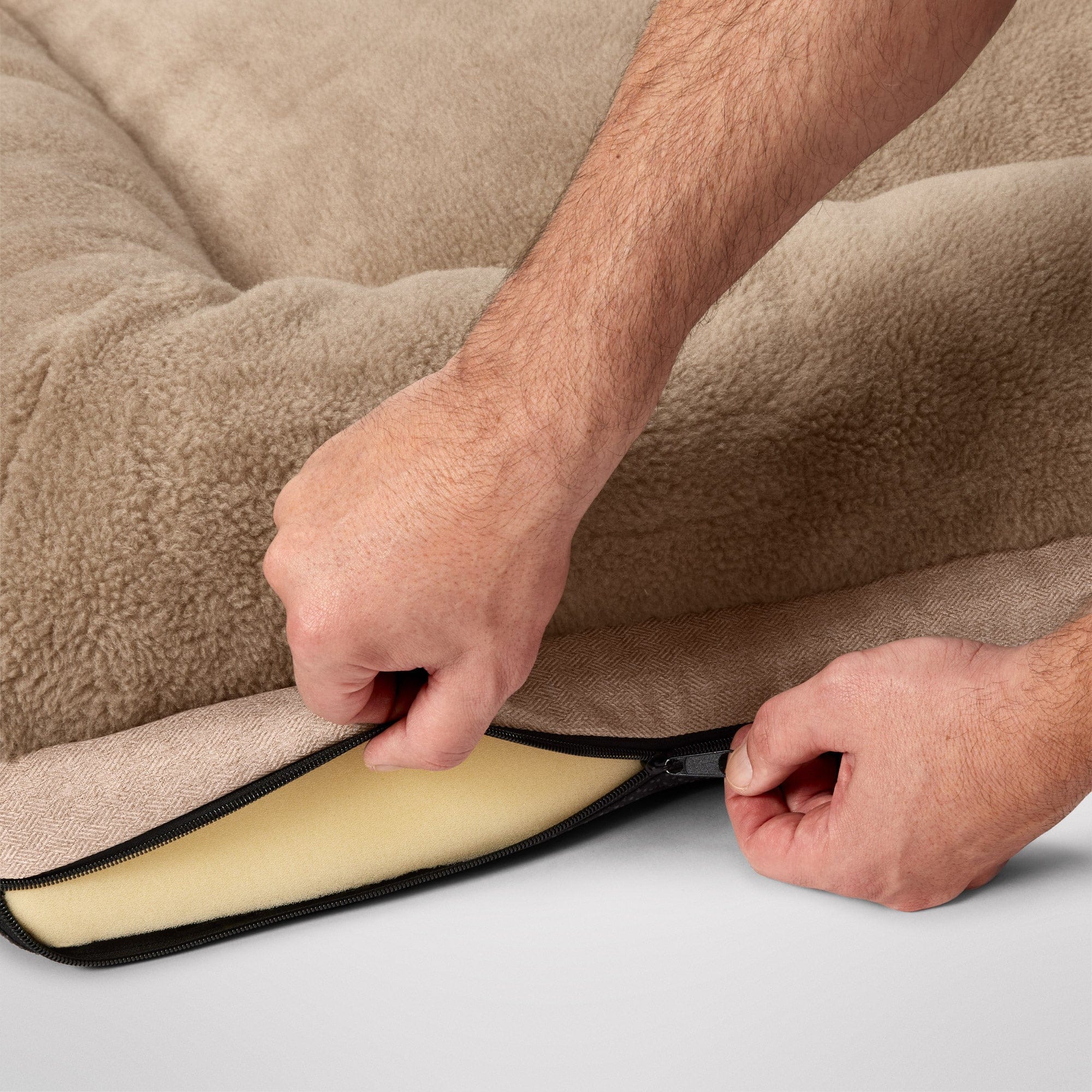 MiniJumbuk – Ortho Sanctuary Dog Bed– Fawn